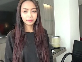 Petite young Thai girl fucked by big Japan guy